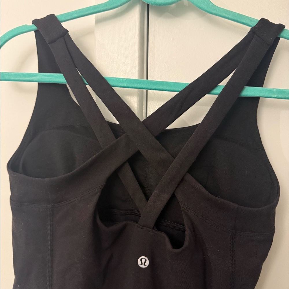 Lululemon Black Cross-Back Tank Top